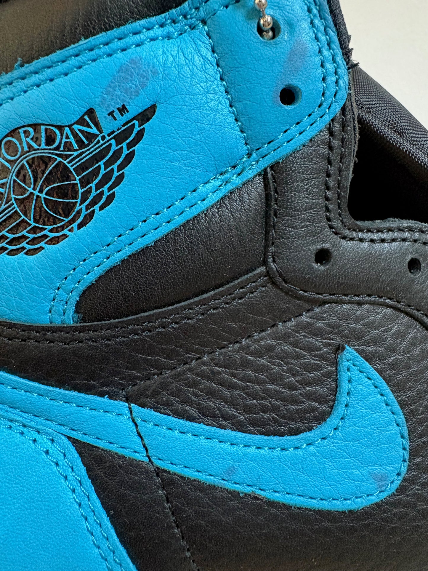 Jordan 1 Retro High NC to Chi (WMNS)