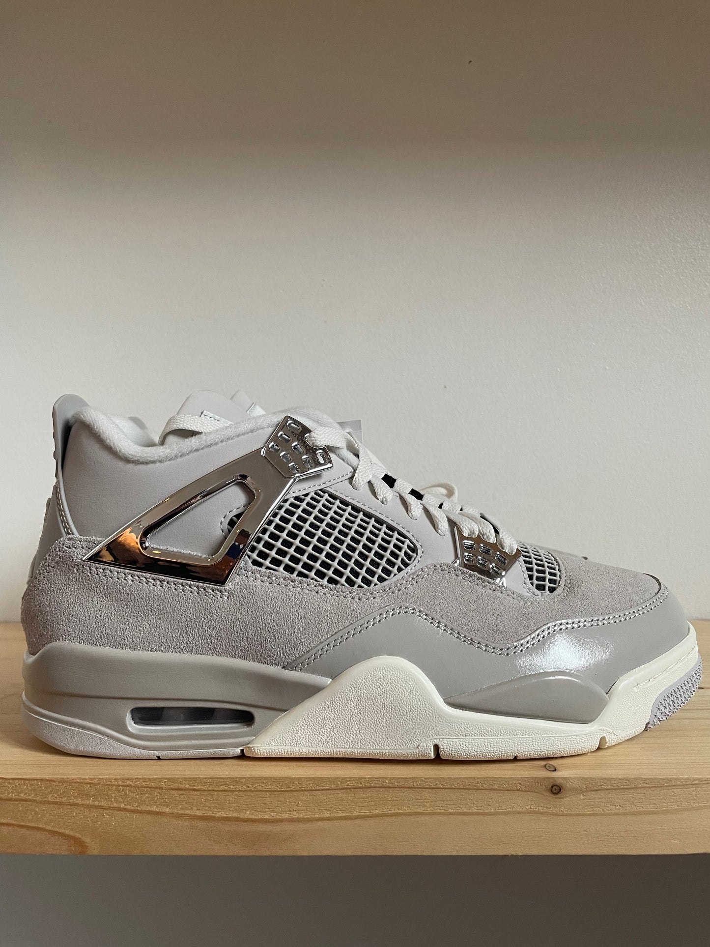 Jordan 4 Retro "Frozen Moments" (W)