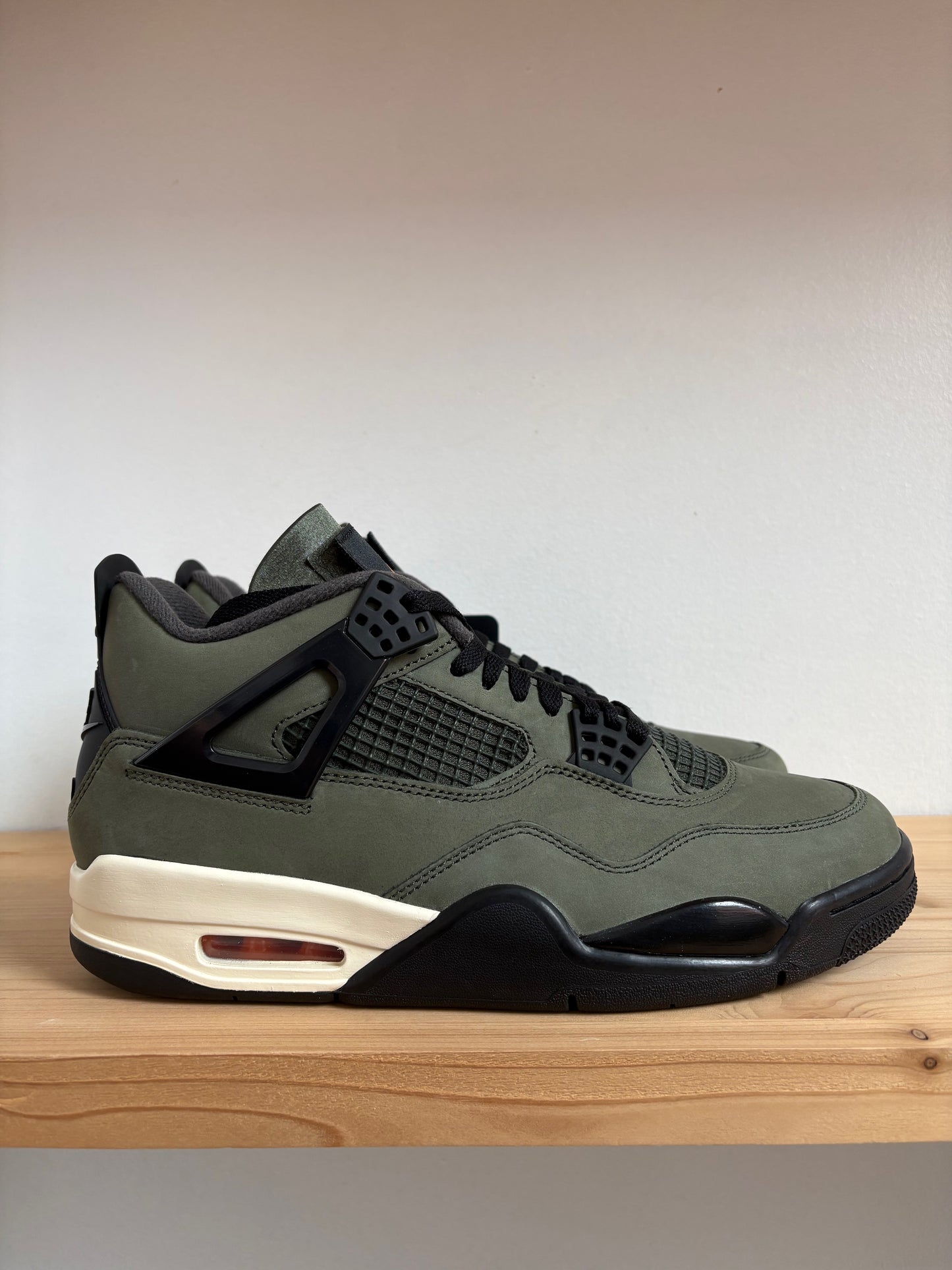 Jordan 4 OG SP Undefeated (2025)