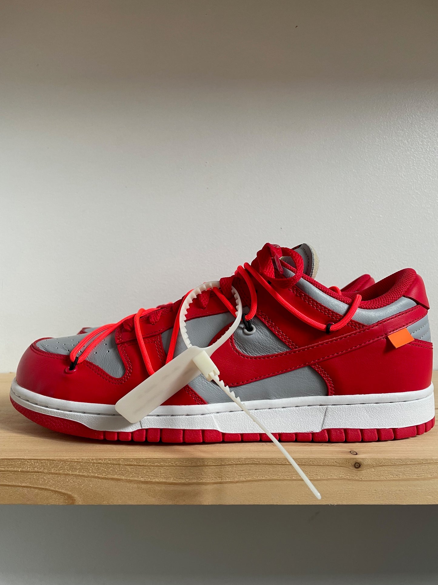 Nike Dunk Low Off-White University Red