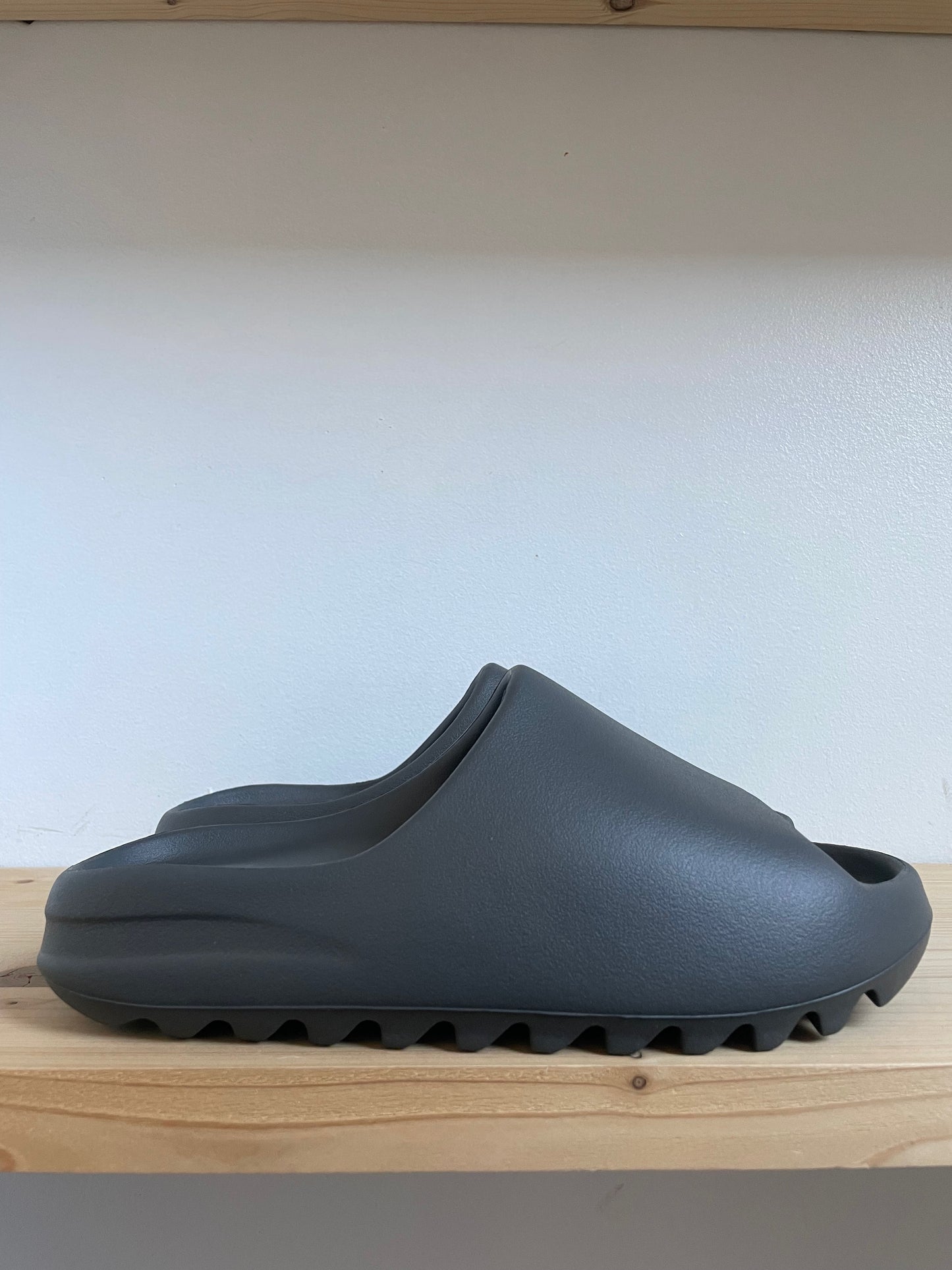 Yeezy Slide Granite