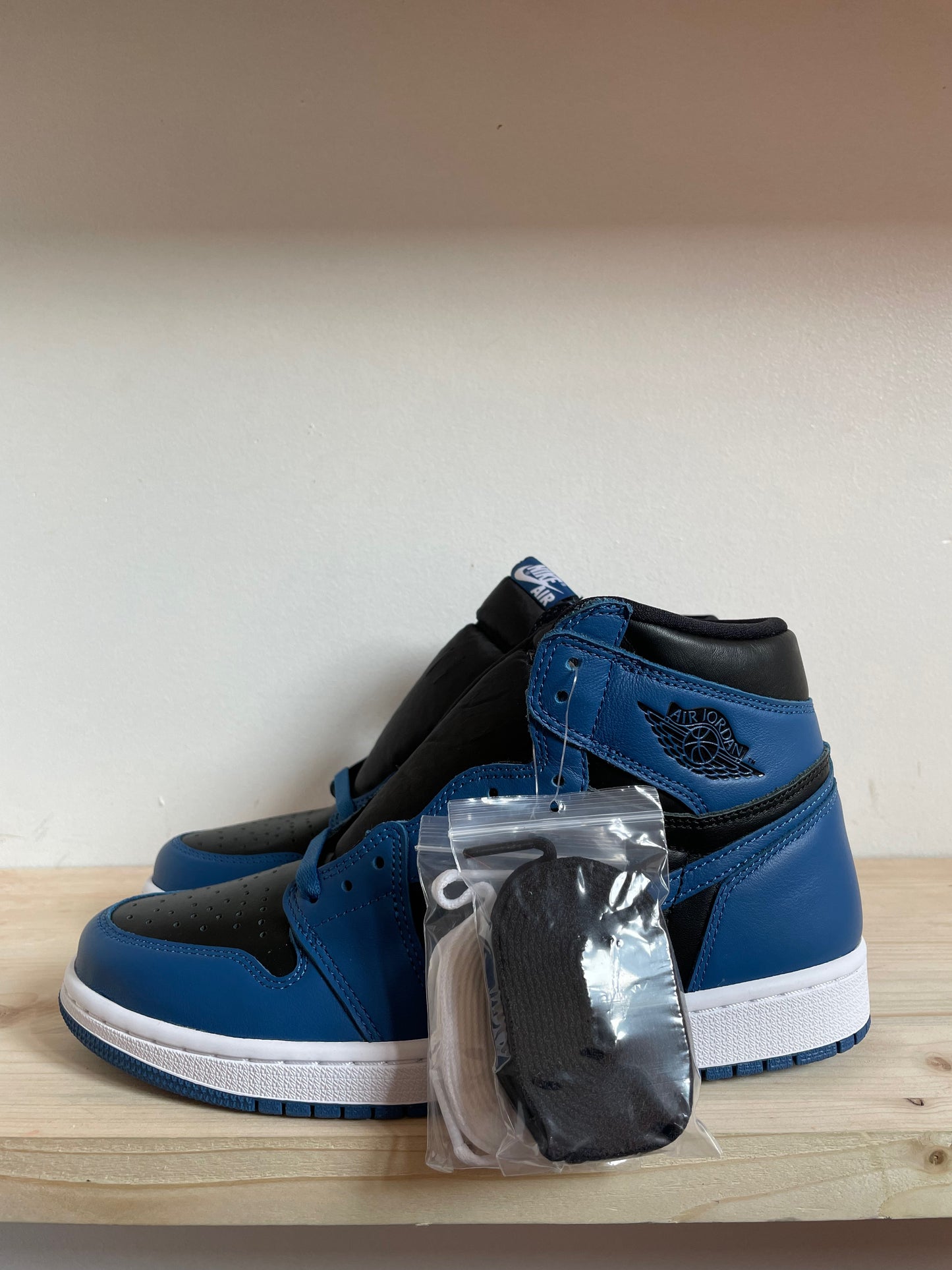 Antwerp SNKR - Nike Air Jordan 1 Retro High OG Marina Blue