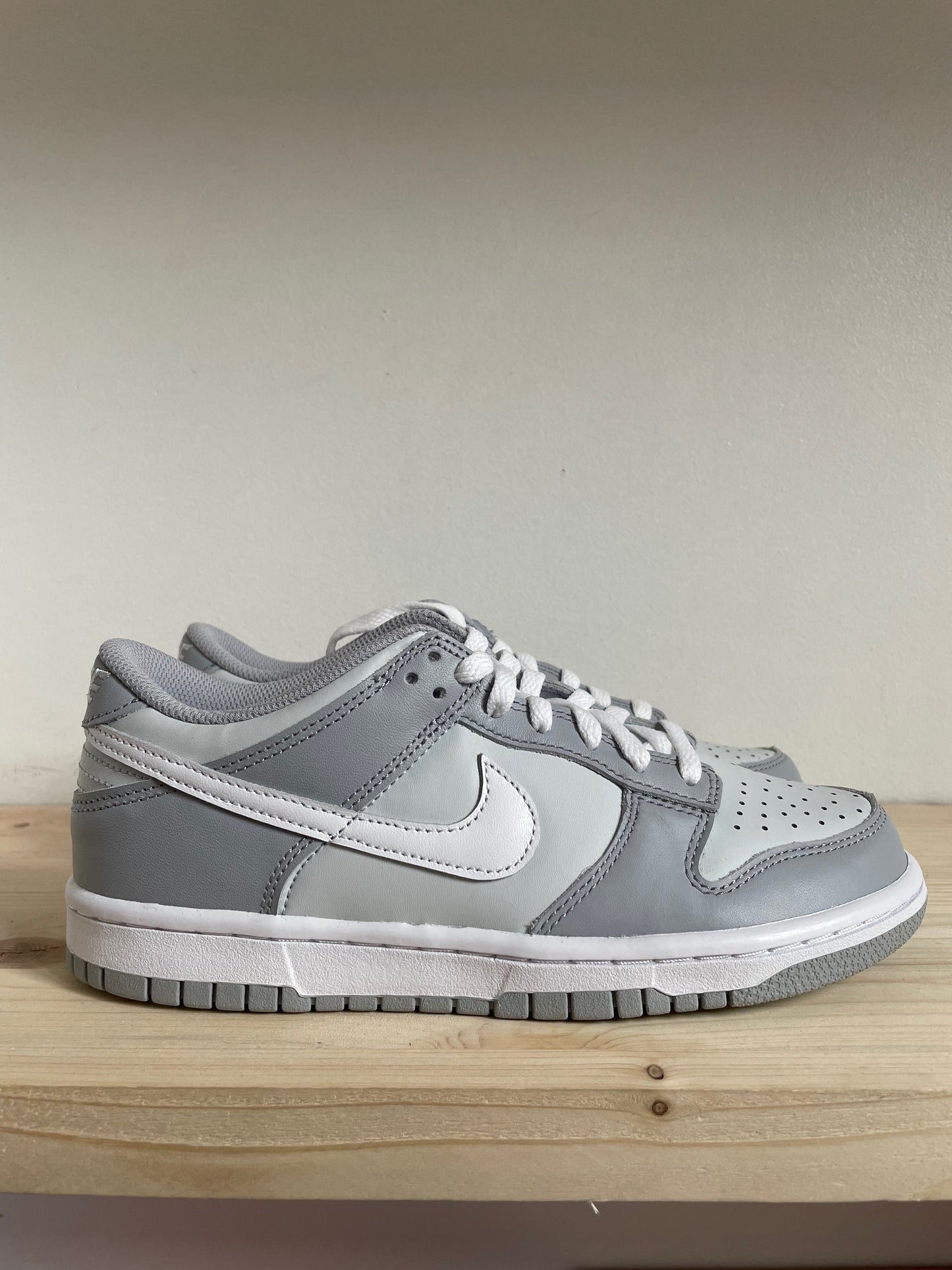 Nike Dunk Low Two-Toned Grey (GS)