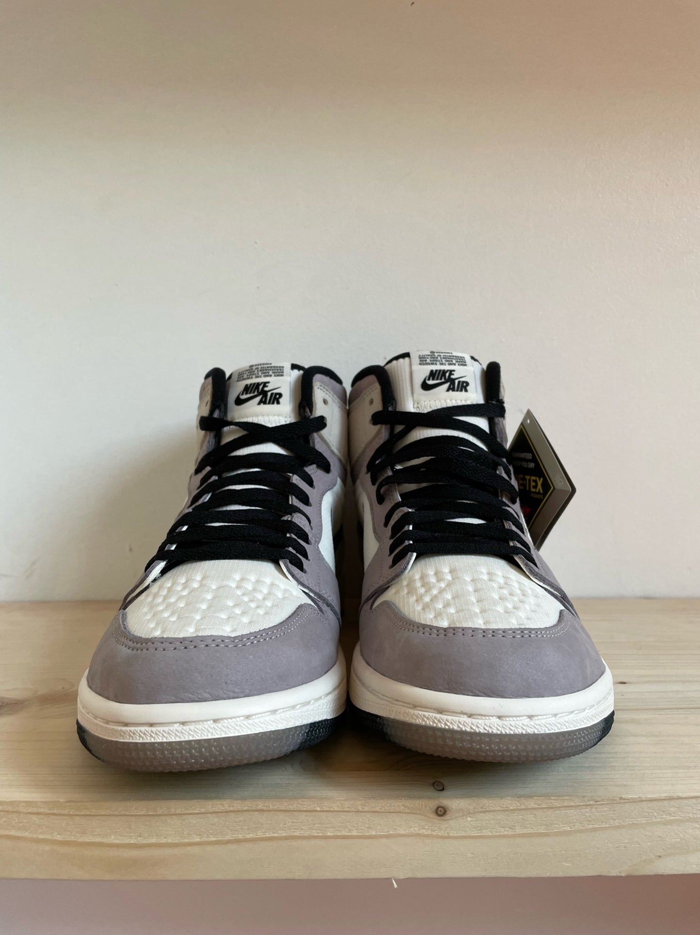 ANTWERP SNKR - Nike Air Jordan 1 Retro High Element Gore-Tex Light Bone