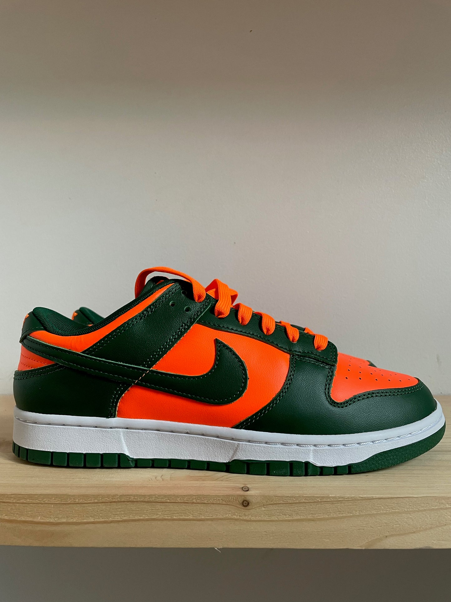 Nike Dunk Low Retro Miami Hurricanes
