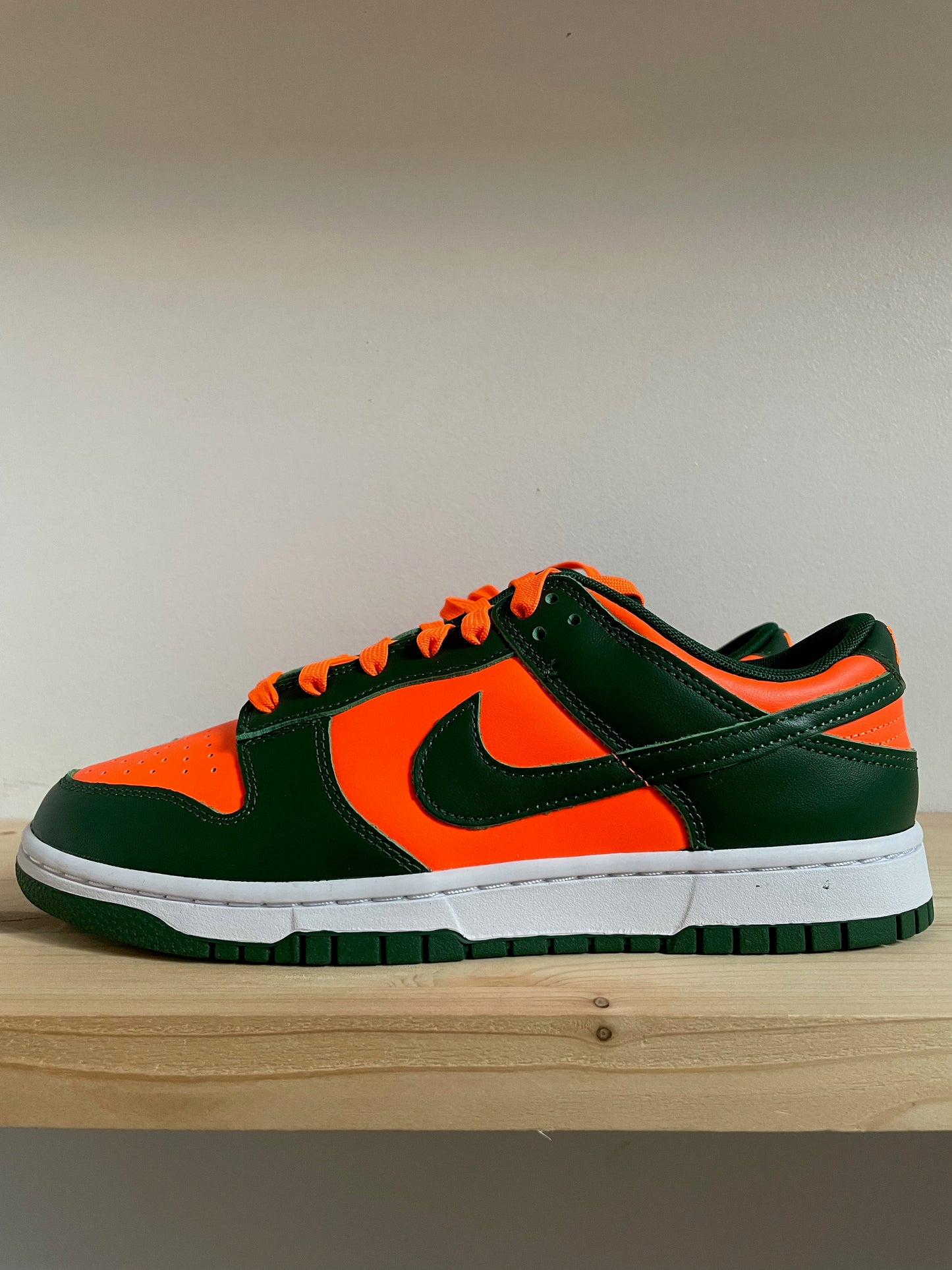 Nike Dunk Low Retro Miami Hurricanes