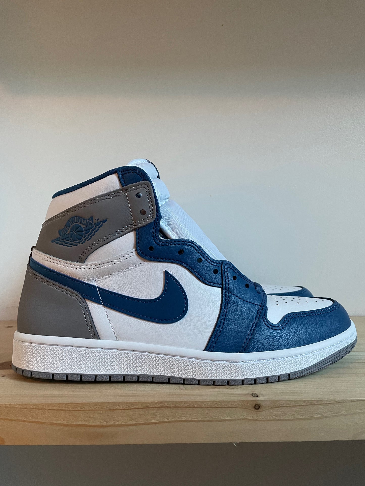 Nike Air Jordan 1 Retro High OG "True Blue"