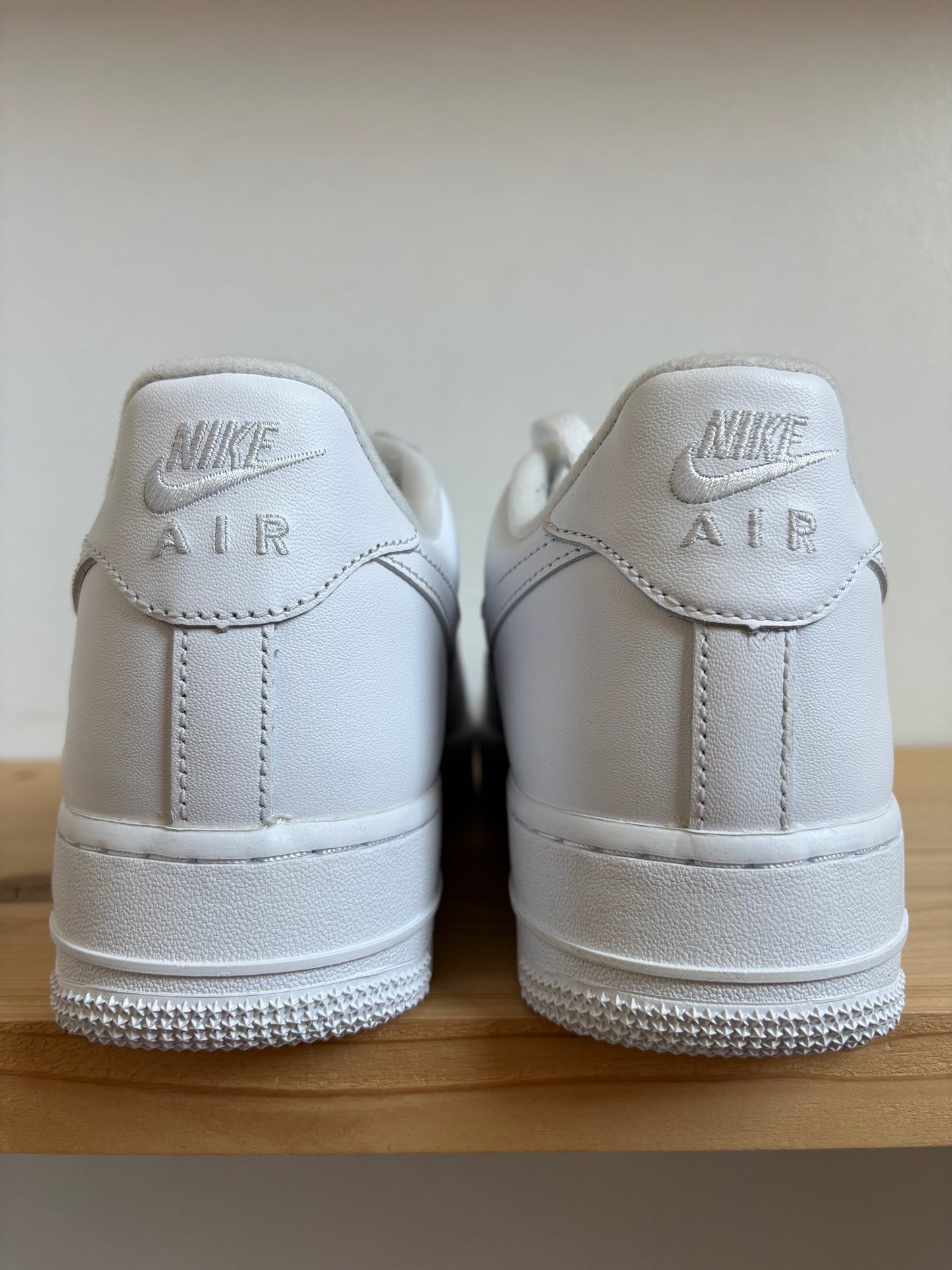 Nike Air Force 1 Low Supreme White