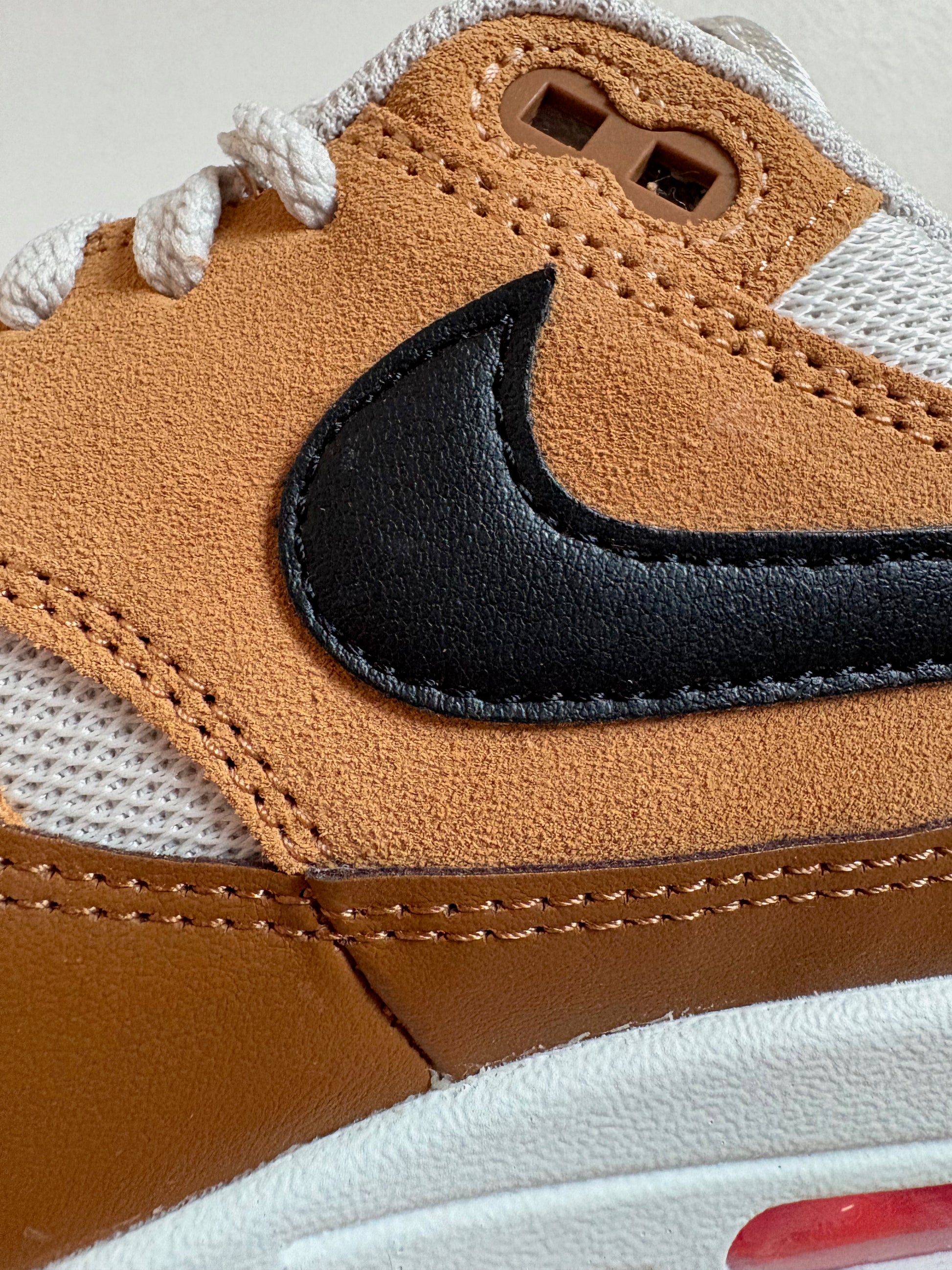 Nike Air Max 1 Essential British Tan Light Bone