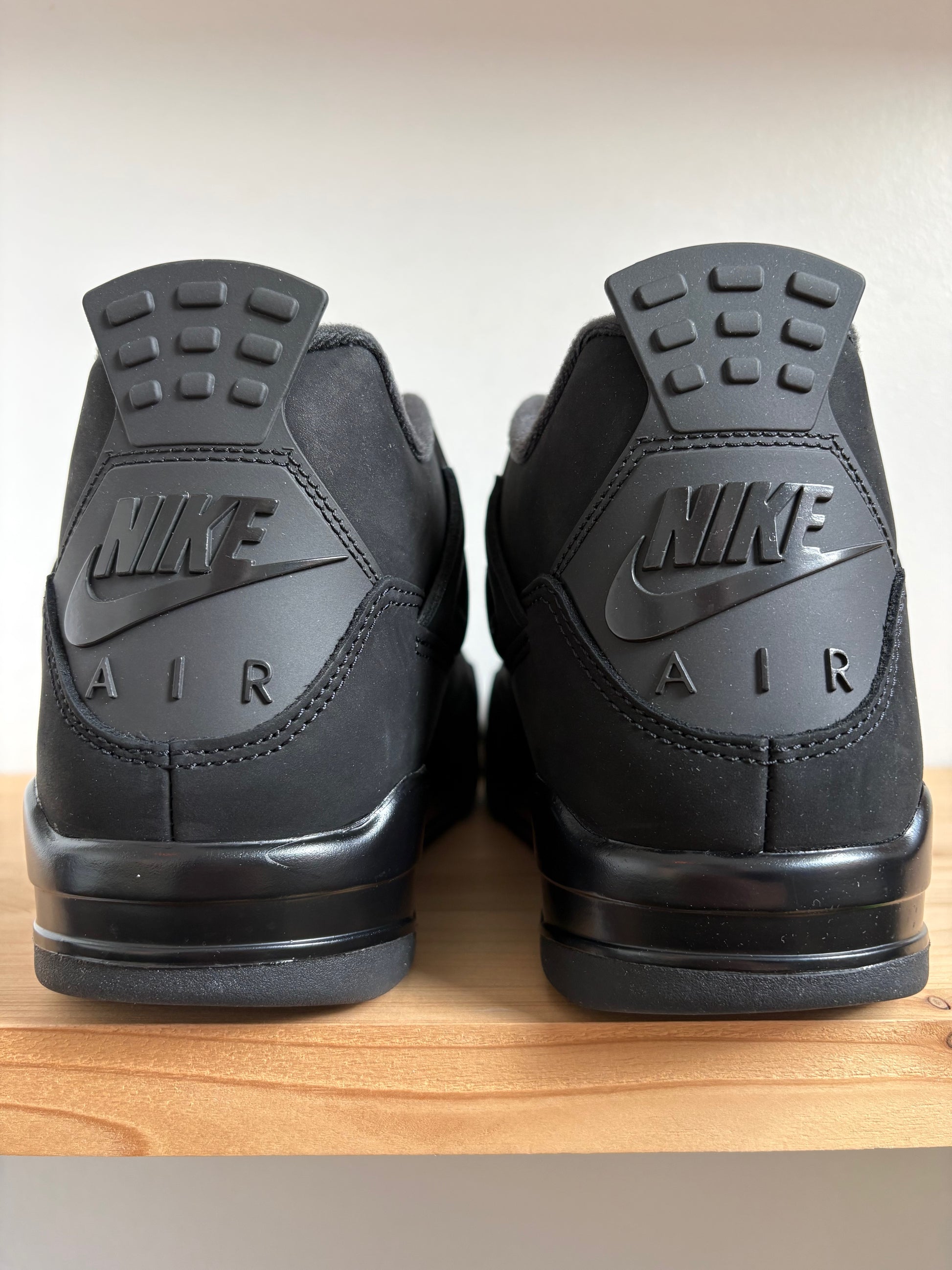 Jordan 4 Retro Black Cat (2025)