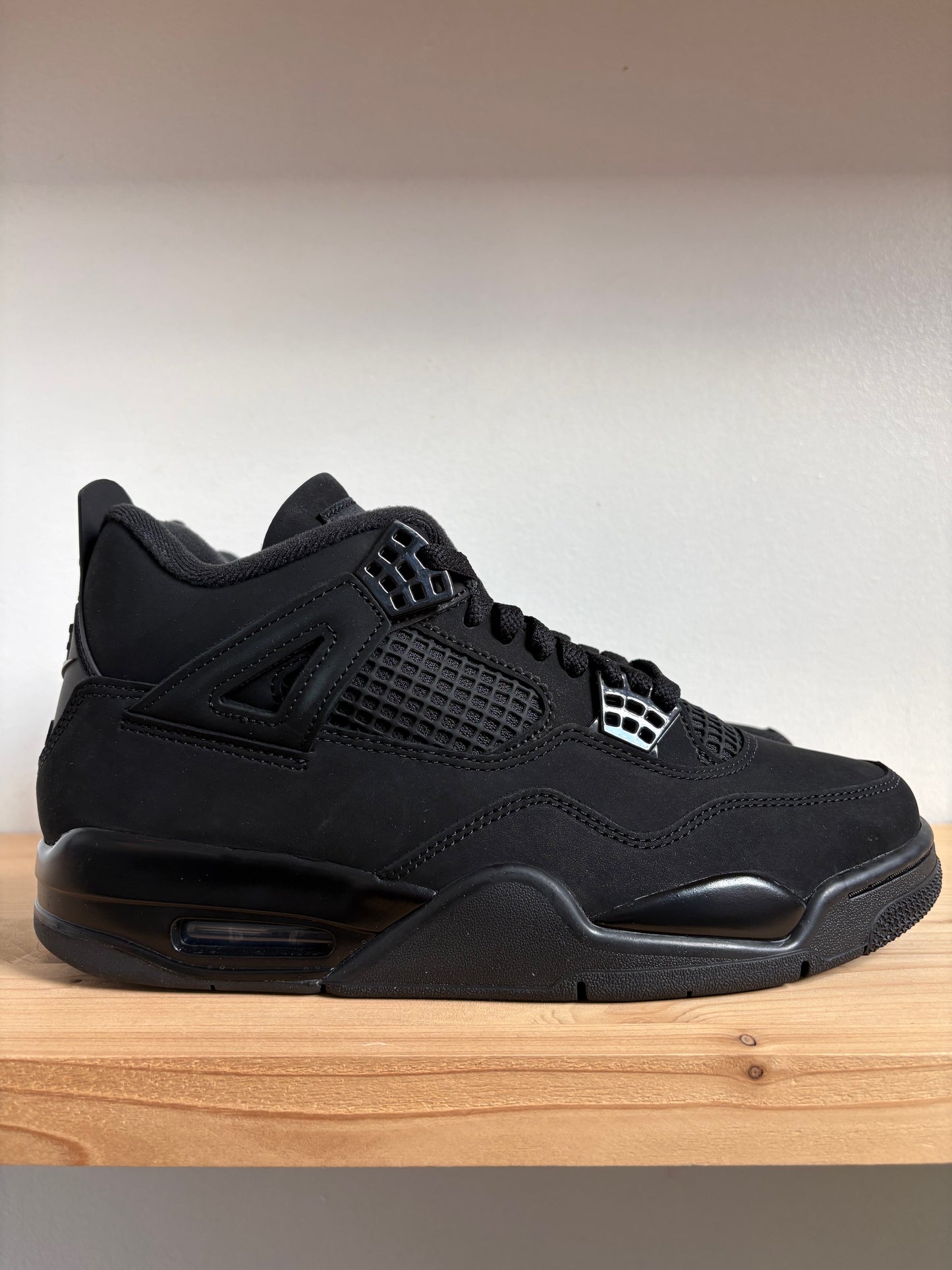 Jordan 4 Retro Black Cat (2025)