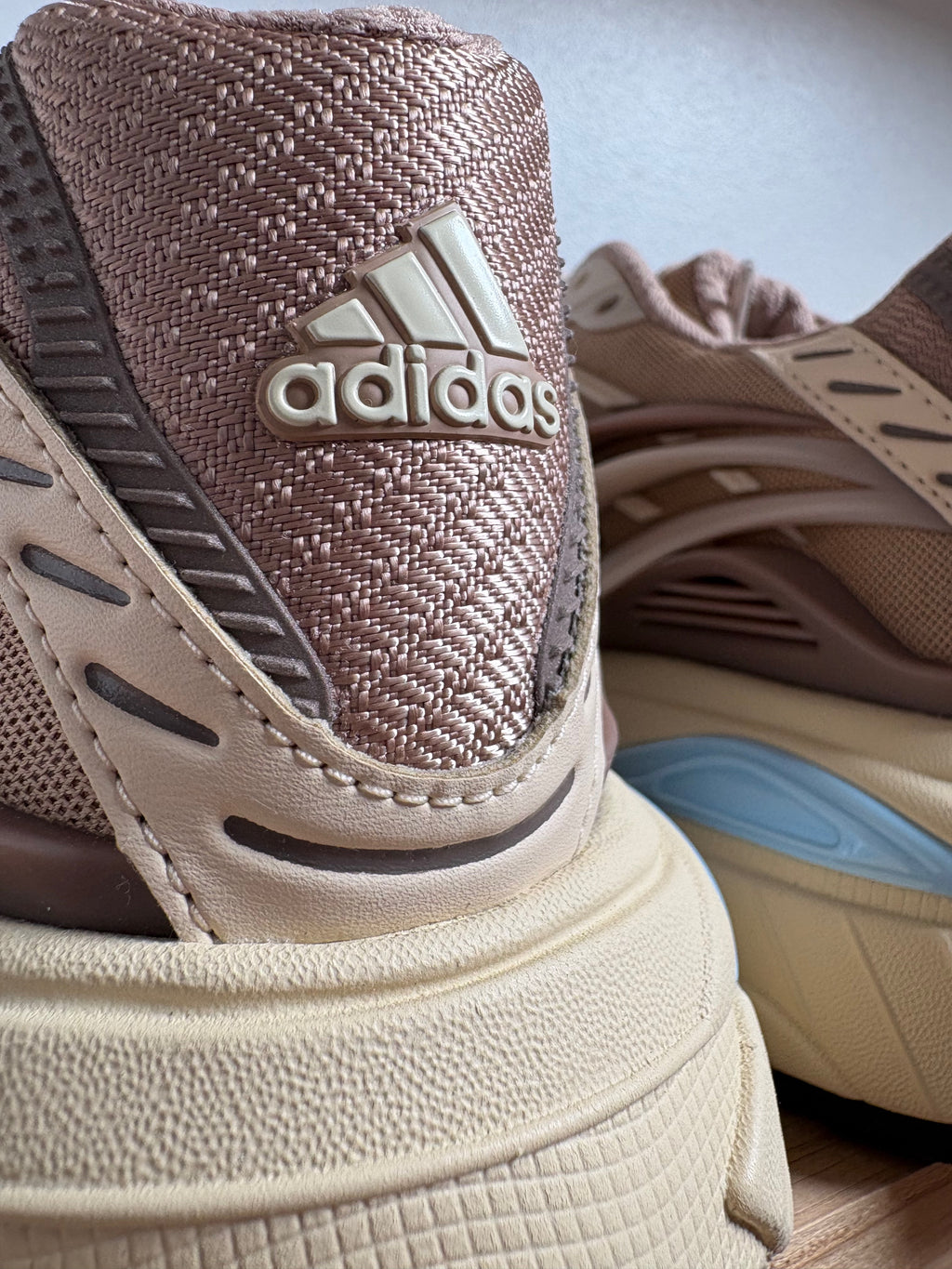 Adidas Adistar Jellyfish Pharrell Williams Crystal Sand