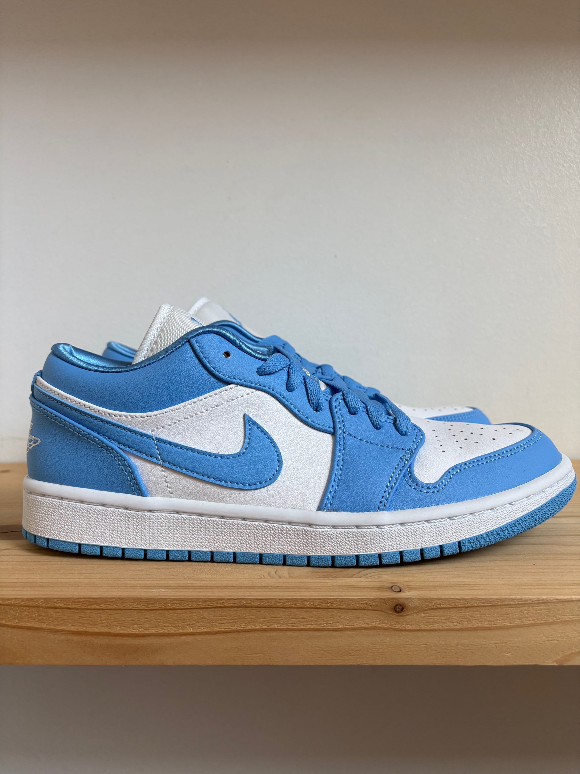 Jordan 1 Low UNC (WMNS)