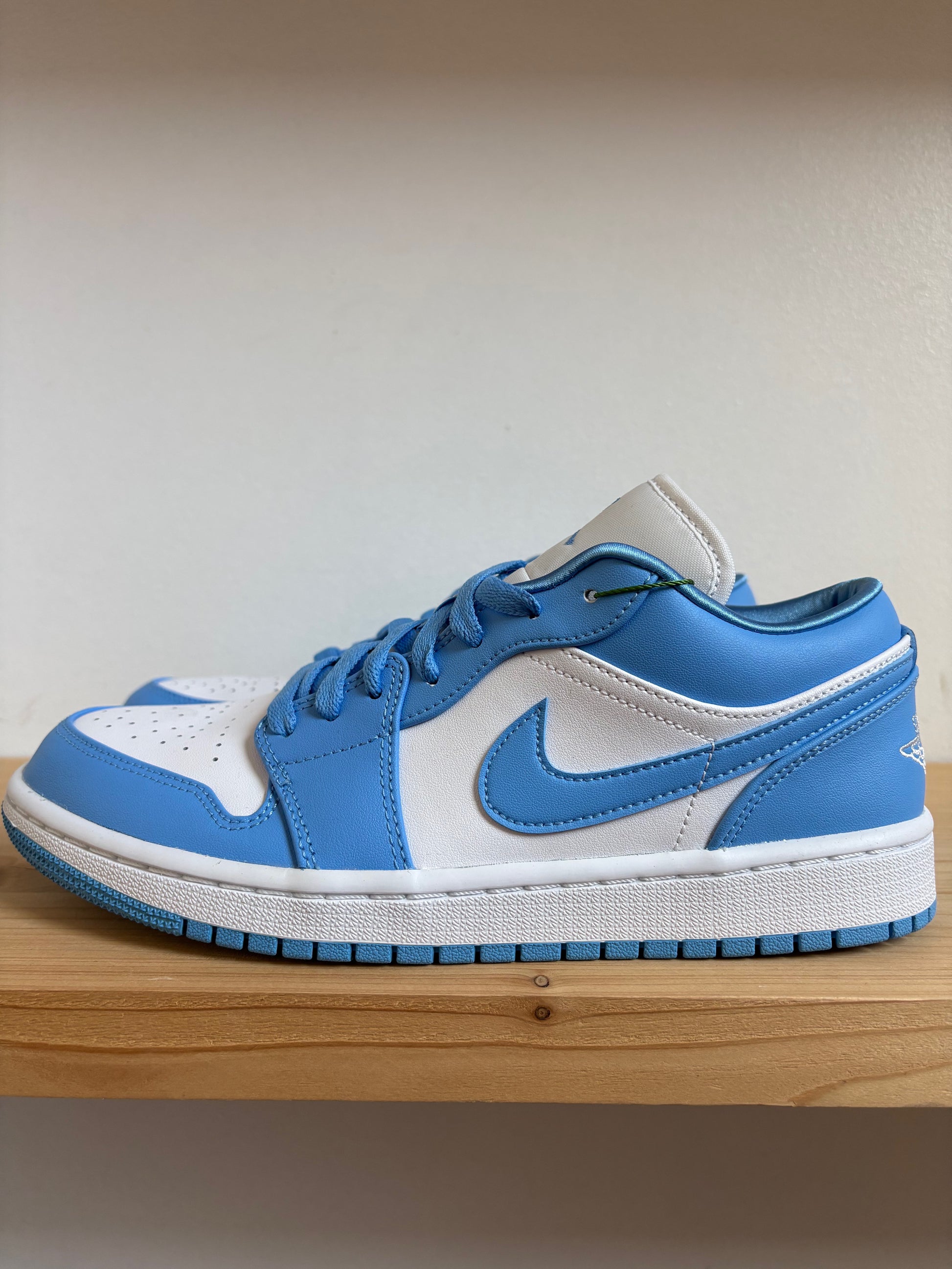 Jordan 1 Low UNC (WMNS)