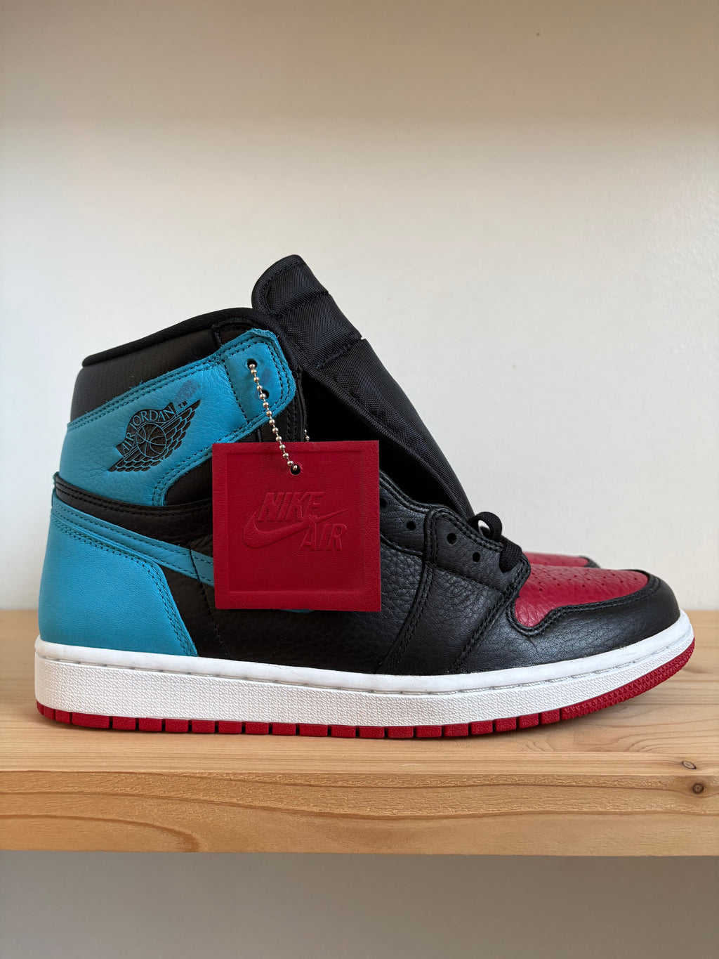 Jordan 1 Retro High NC to Chi (WMNS)