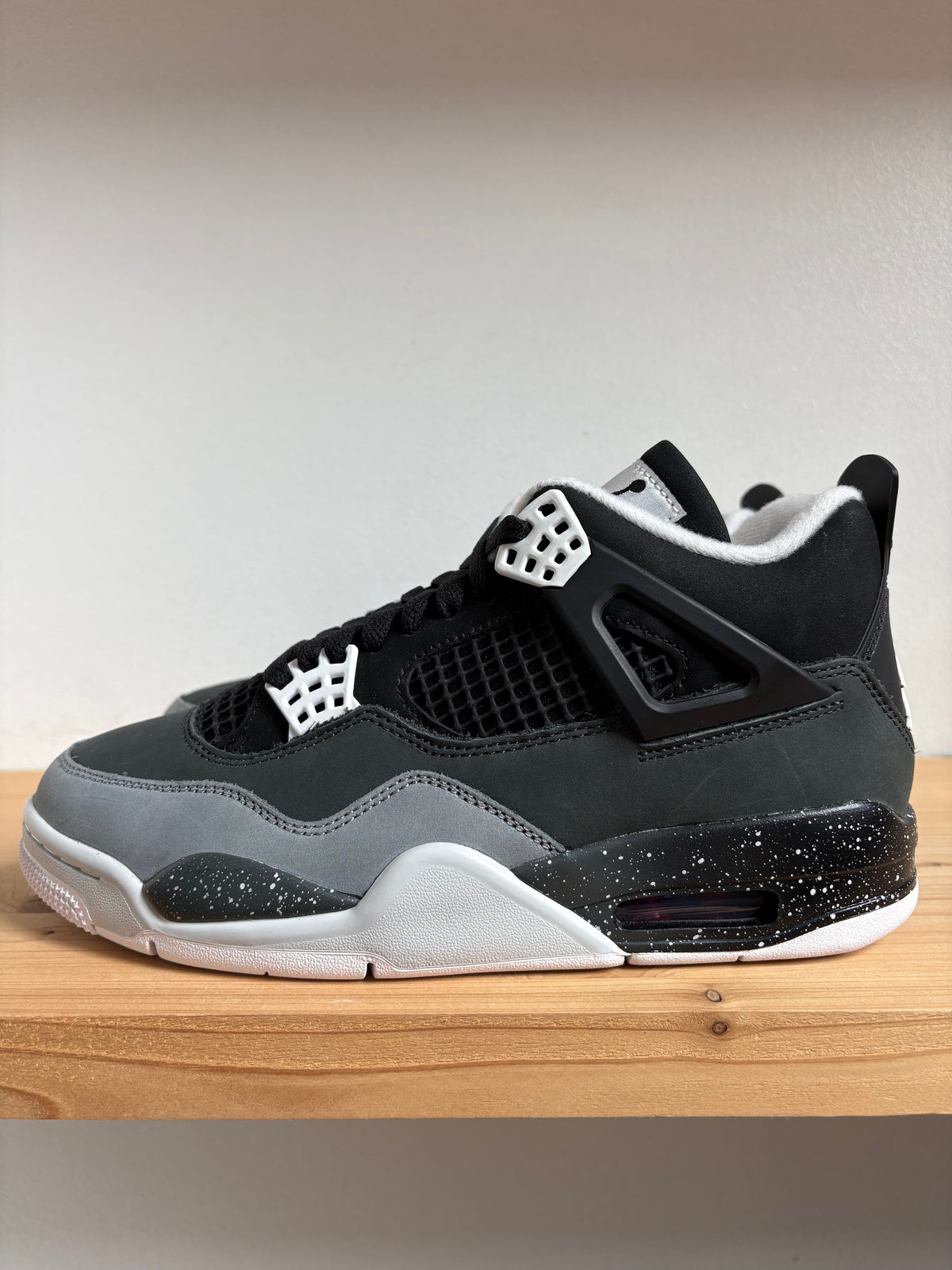 Jordan 4 Retro Fear