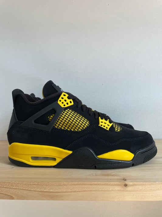 Jordan 4 Retro Thunder