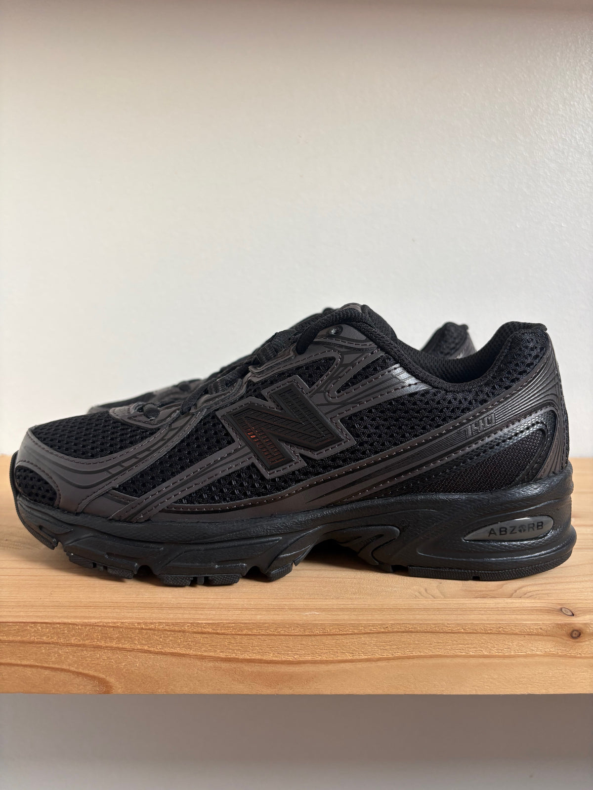 New Balance 740 Triple Black