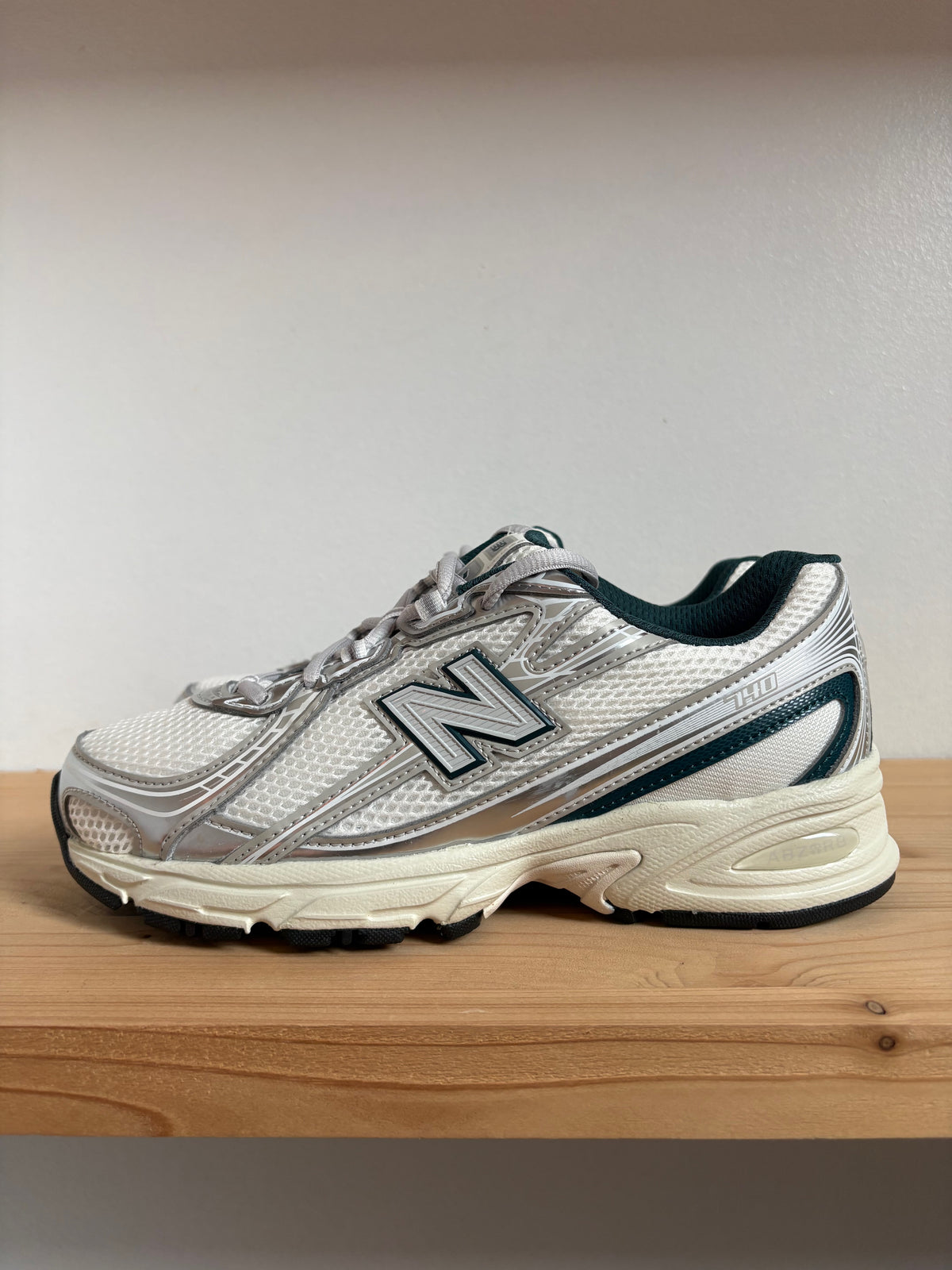 New Balance 740 Medusa Green