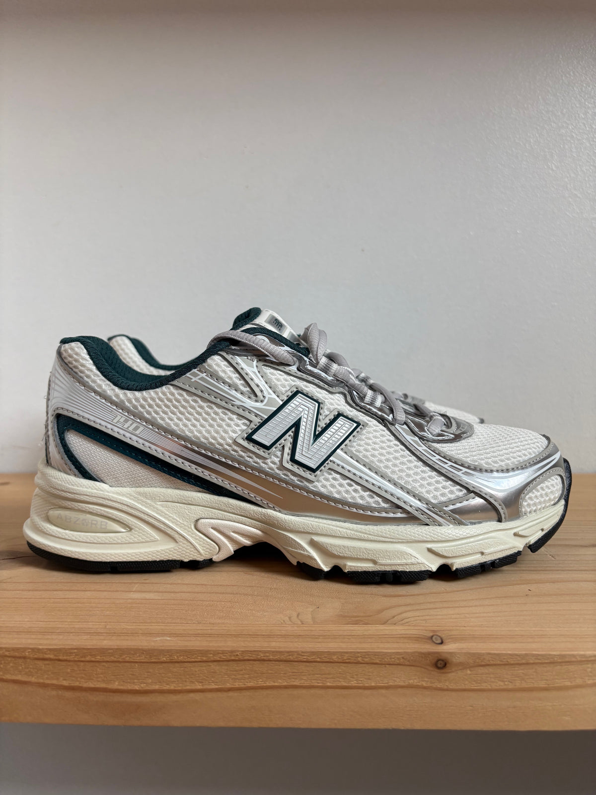 New Balance 740 Medusa Green