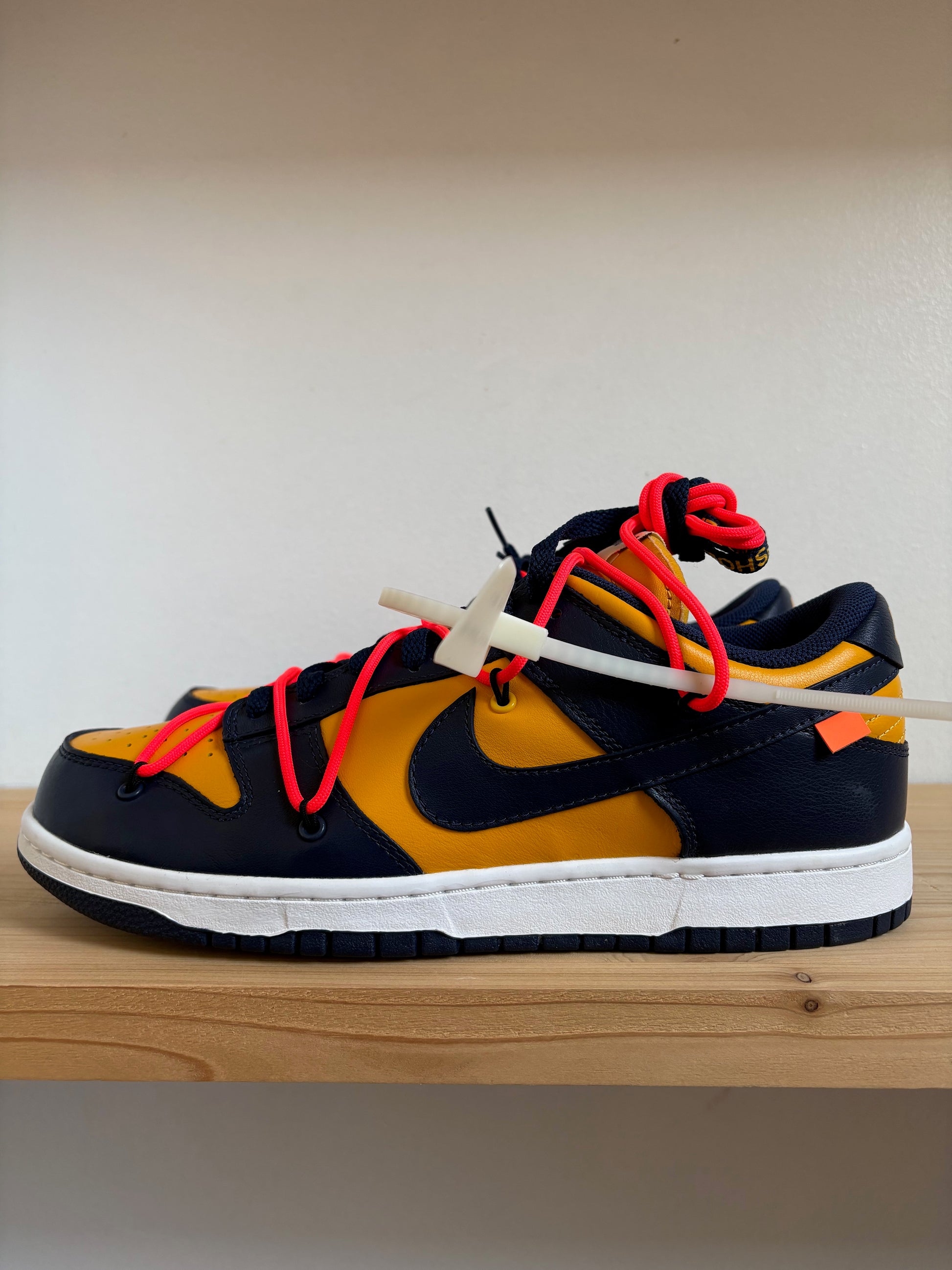 Nike Dunk Low Off-White University Gold