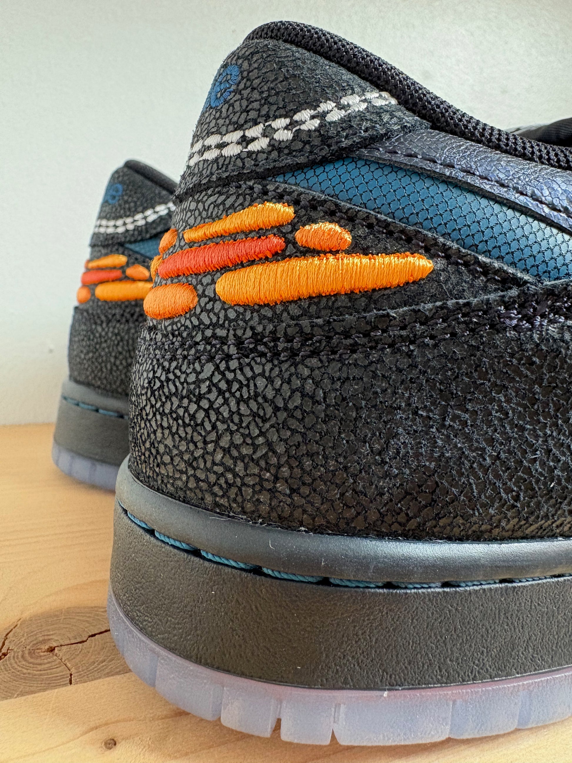 Nike SB Dunk Low Pro Bluetile Skateboards