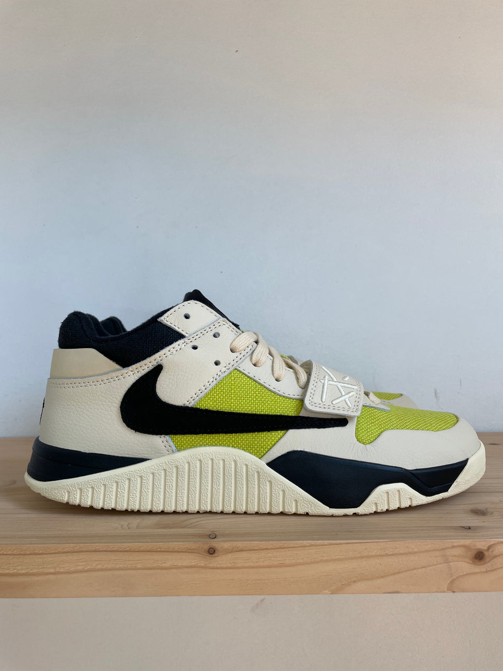 Jordan Jumpman Jack TR Travis Scott Bright Cactus