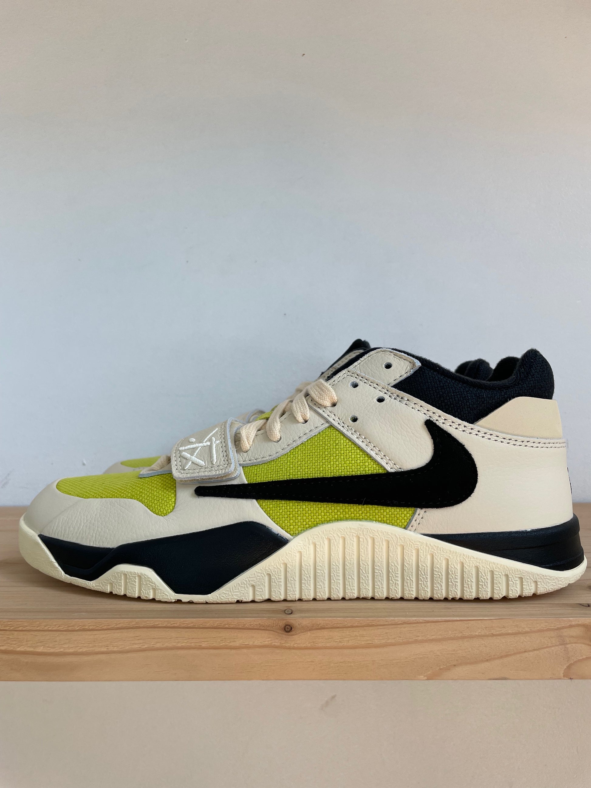 Jordan Jumpman Jack TR Travis Scott Bright Cactus
