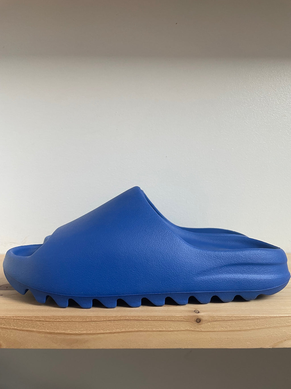 Yeezy Slide Azure