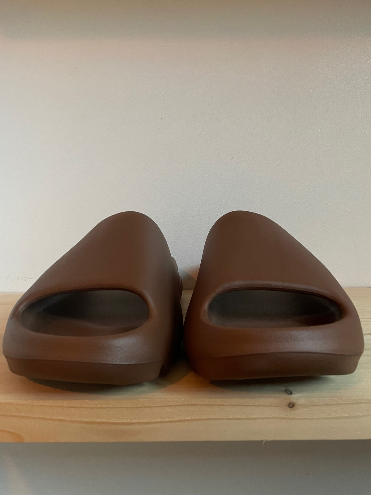 ANTWERP SNKR - Adidas Yeezy Slide Flax