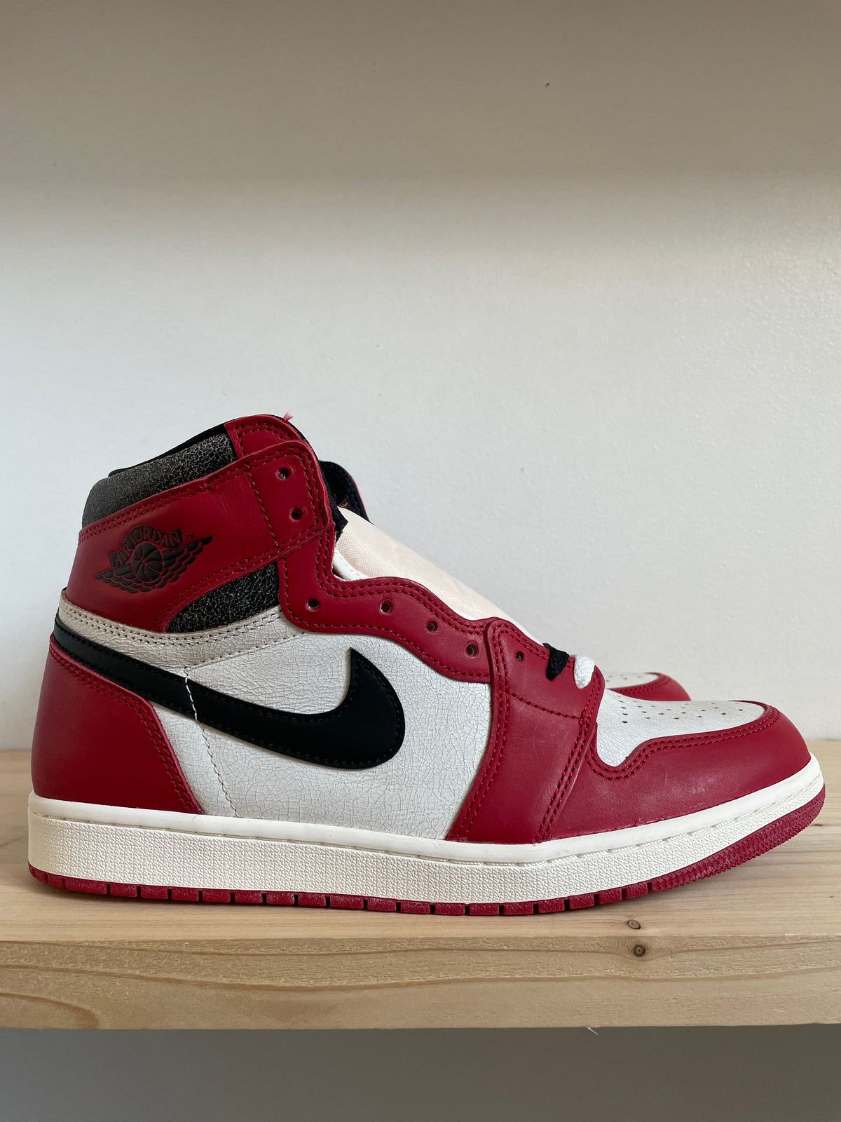 Nike Air Jordan 1 Retro High OG Chicago Lost and Found