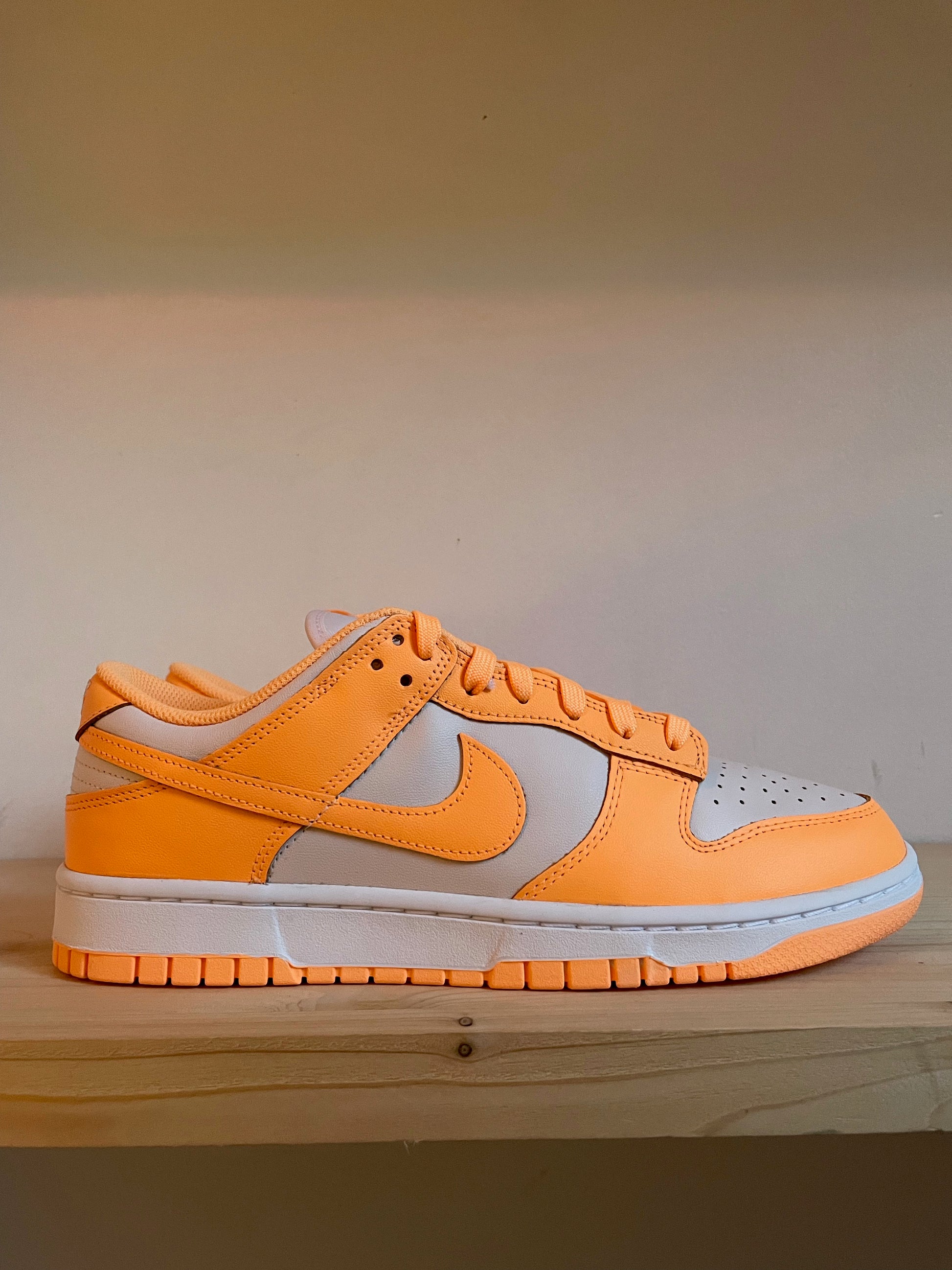 Nike Dunk Low Peach Cream (W) – Antwerp snkr