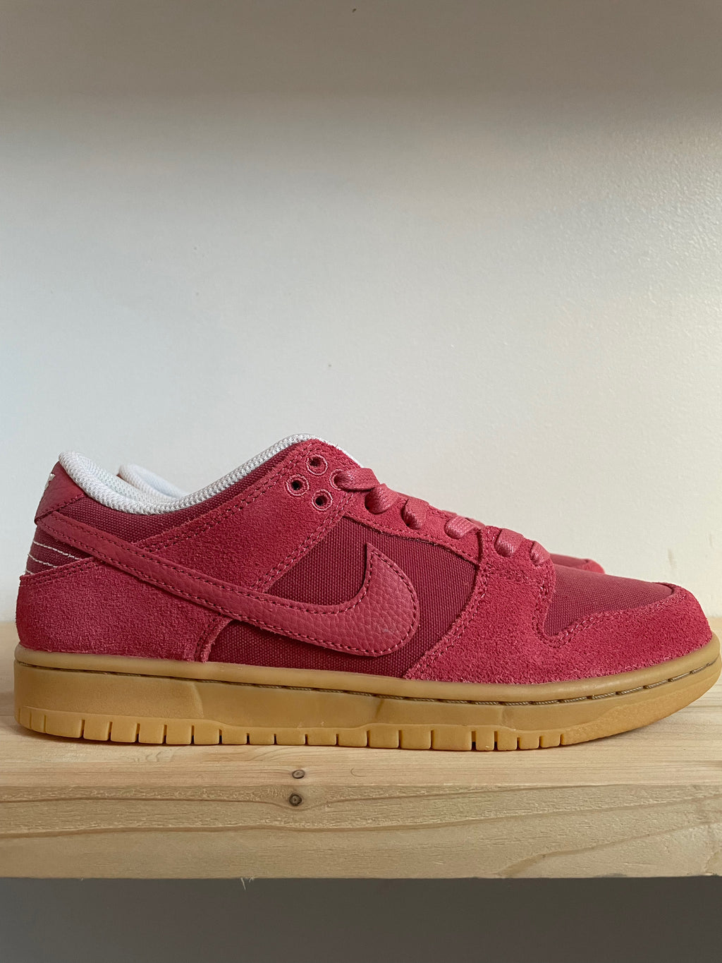 Nike SB Dunk Low "Adobe"