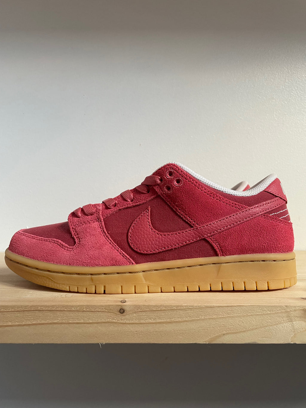 Nike SB Dunk Low "Adobe"