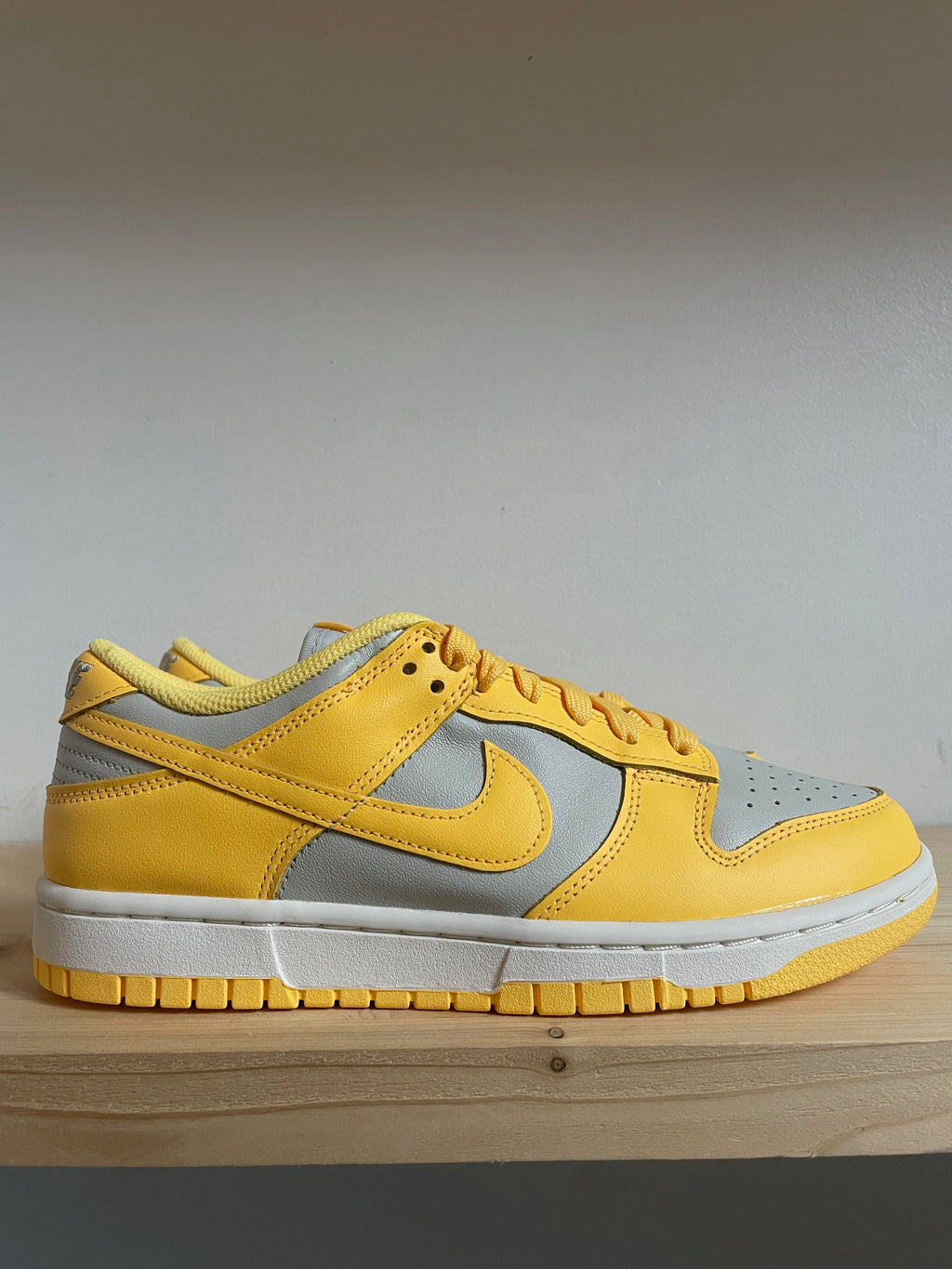 Nike Dunk Low Citron Pulse (W)